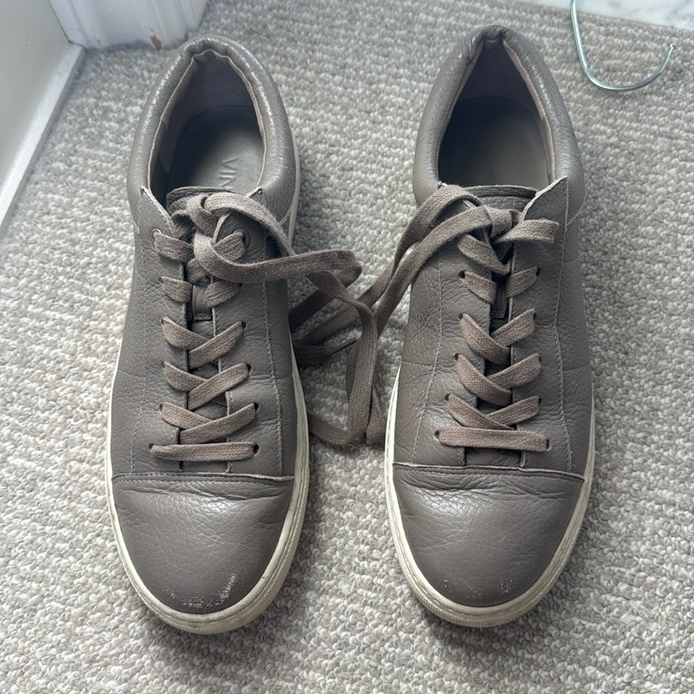 Vince leather grey sneakers